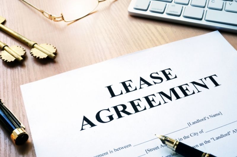 10 Key Items To Include in Your Lease Agreement